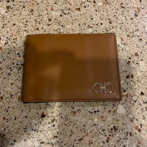Salvatore Ferragamo Men’s Wallet.